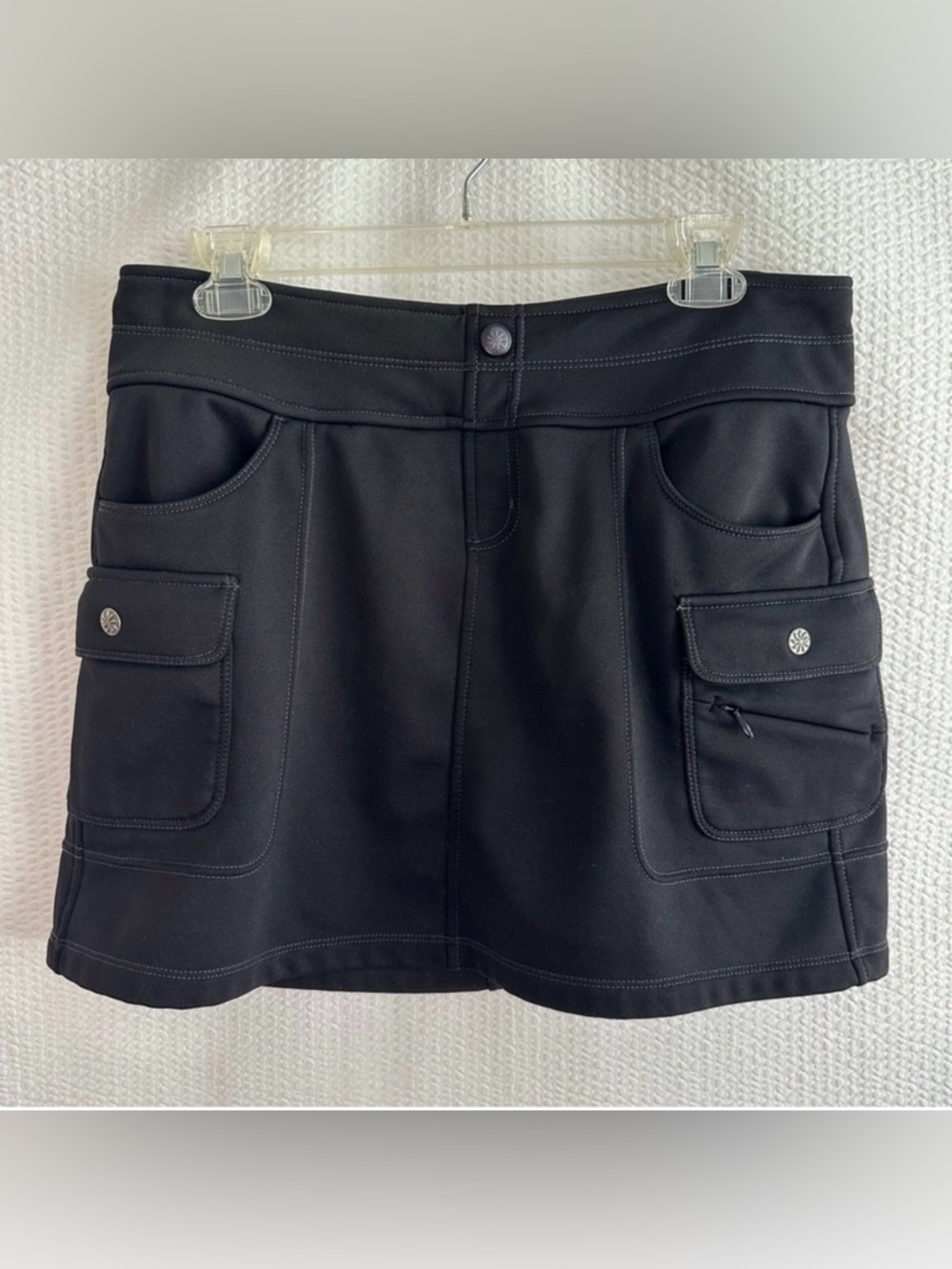 Athleta Snowslide Women’s Fleece Lined Black Cargo Skirt Size: Medium